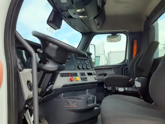 2023 FREIGHTLINER/MERCEDES CASCADIA PX11664STbfd7712c83af9c6ecfaefe925241caf4