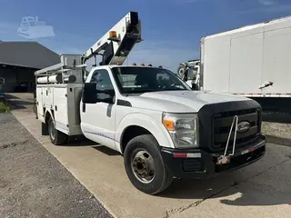 2011 VERSALIFT TEL29NE