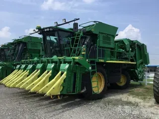 2012 John Deere 7760
