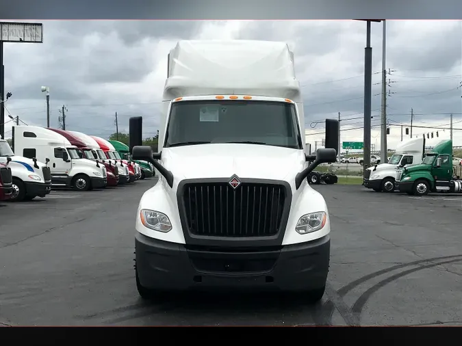 2022 INT LT625 6x4
