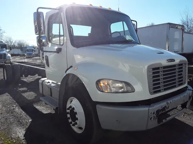 2018 FREIGHTLINER/MERCEDES M2 106