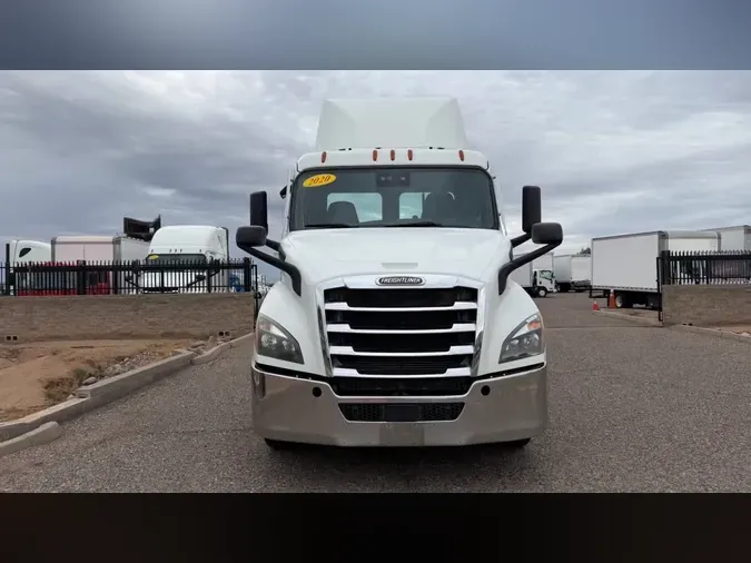 2020 FREIGHTLINER/MERCEDES NEW CASCADIA 116