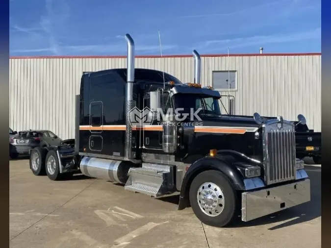 2022 KENWORTH W900Lbfe9dad2daae22127821b57e48bee04a