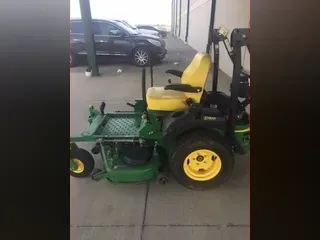 2005 John Deere 717A