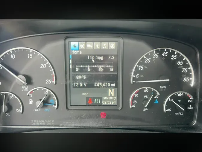 2020 Freightliner Cascadia 126