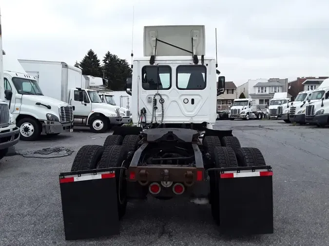 2019 FREIGHTLINER NEW CASCADIA PX12664