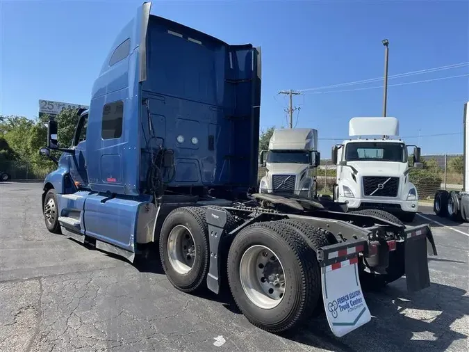 2023 INTERNATIONAL LT625