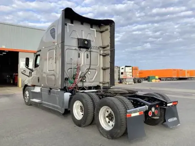 2020 Freightliner Cascadia