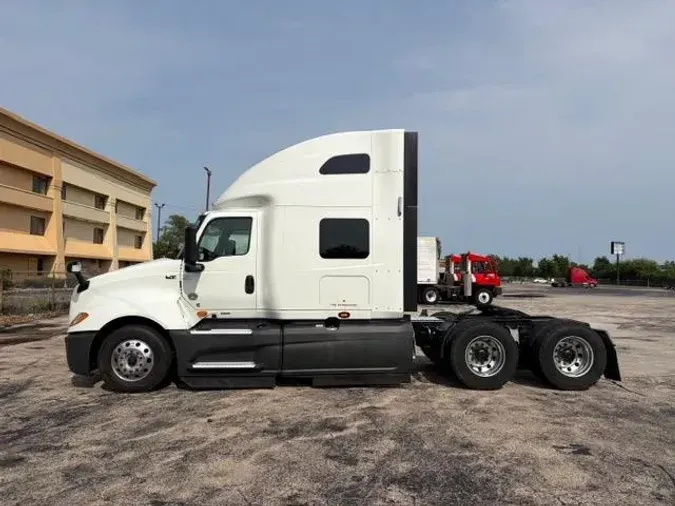 2021 International LT625bff38b634105c28a1d7c21cda209c65d