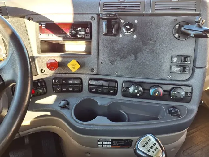 2020 FREIGHTLINER/MERCEDES CASCADIA 125