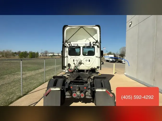 2018 FREIGHTLINER/MERCEDES CASCADIA 113