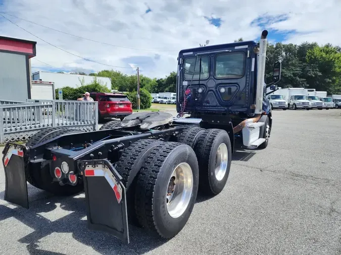 2021 FREIGHTLINER CASCADIA PX11664ST