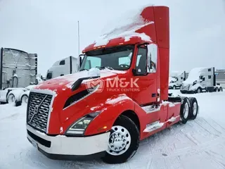 2020 VOLVO VNL62T