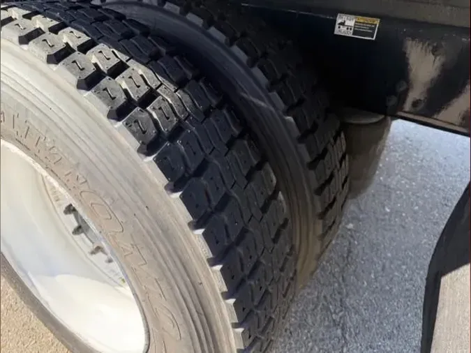 2020 Peterbilt 337bffa1bc45cc0851453788241c5de30c3