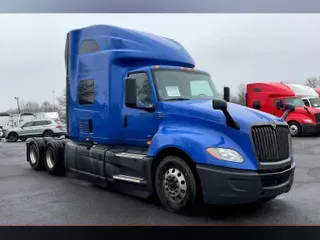 2022 INT LT625 6x4