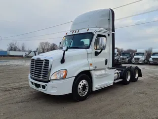 2018 FREIGHTLINER/MERCEDES CASCADIA 125