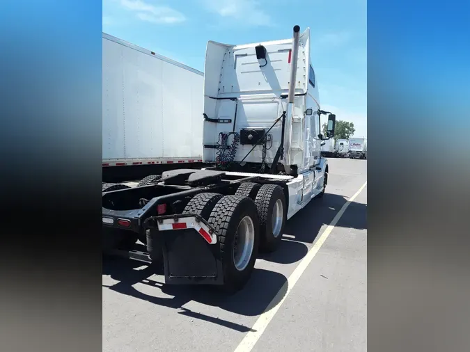 2018 VOLVO VNL64TRACTOR