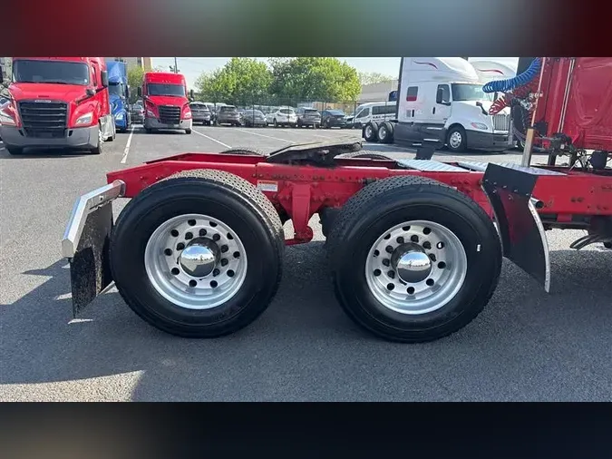 2020 FREIGHTLINER CA116