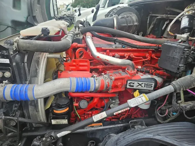 2019 VOLVO VNL64T-760