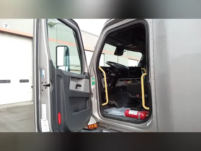 2022 Freightliner Cascadia 126c00574a53bbb8e4f610e8291990a904d