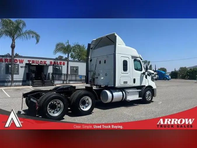 2020 FREIGHTLINER CA116