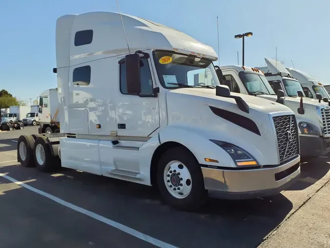 2020 VOLVO VNL64T-760