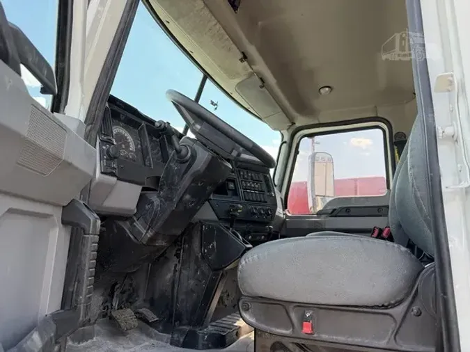 2025 MACK MD6