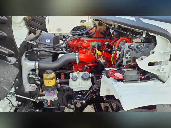 2016 FREIGHTLINER/MERCEDES M2 106