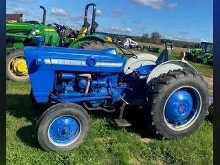 1976 Ford 2000