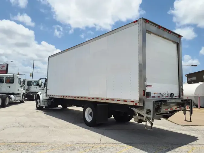 2019 FREIGHTLINER M2 106