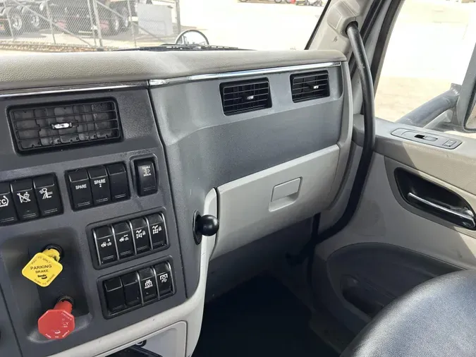 2020 Peterbilt 567