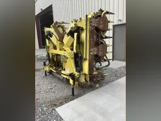 2014 John Deere 690