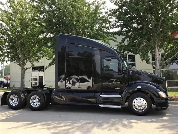 2022 KENWORTH T680