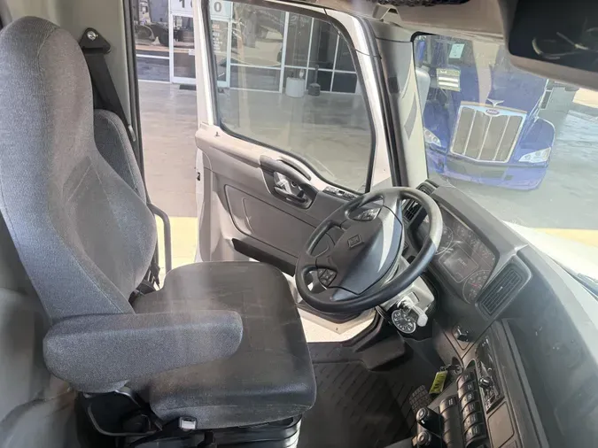 2020 International LT625