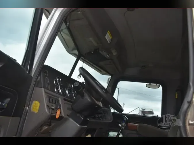 2011 PETERBILT 367
