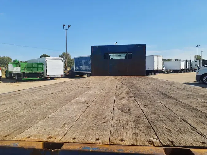 2016 FREIGHTLINER M2 106