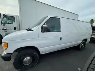 2000 FORD MOTOR COMPANY E250