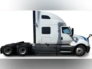 2022 International LT625
