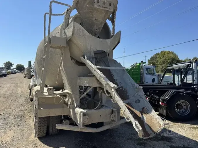 1999 INTERNATIONAL PAYSTAR 5600
