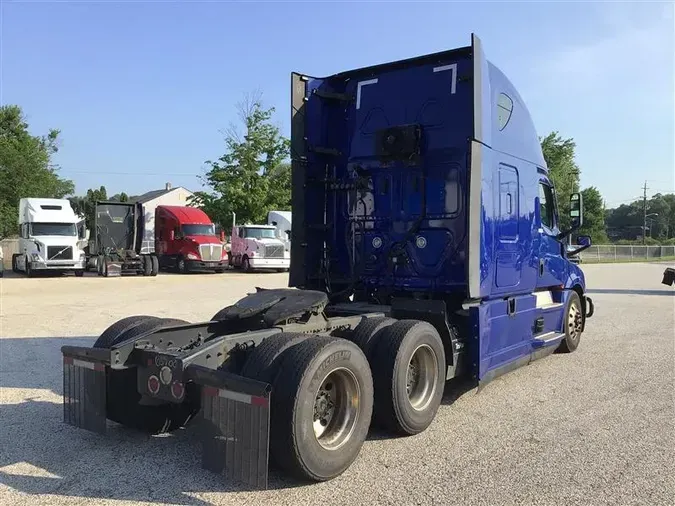 2021 FREIGHTLINER CA126