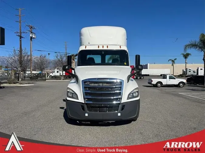 2020 FREIGHTLINER CA126