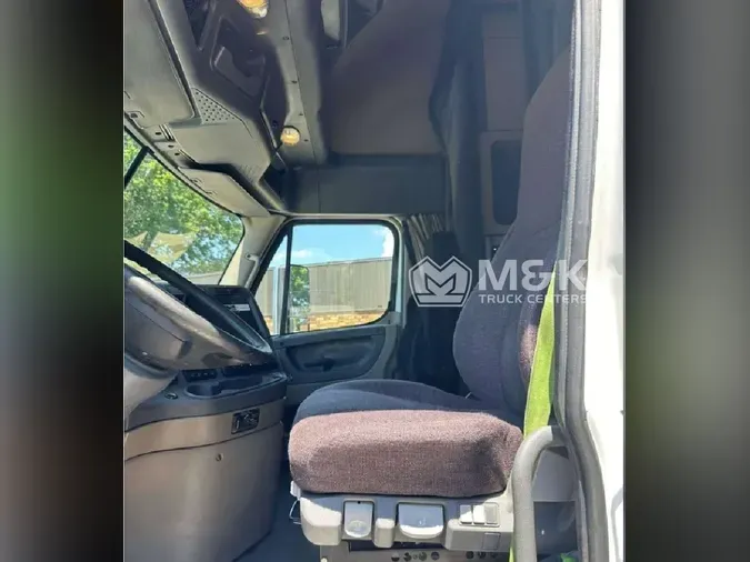 2017 FREIGHTLINER Cascadia 125