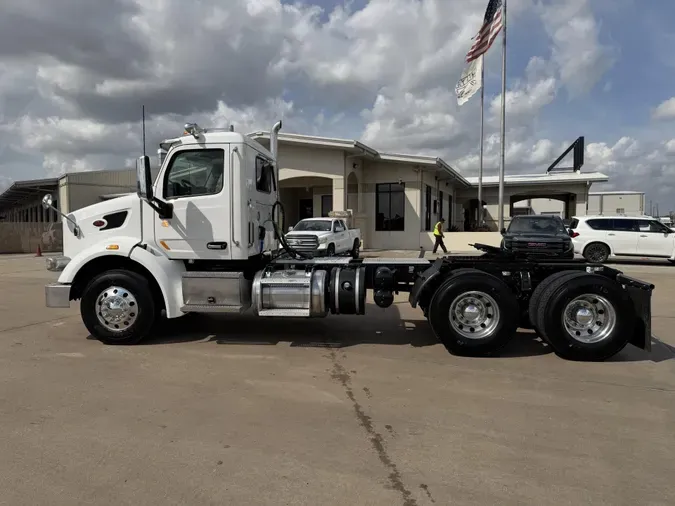 2021 Peterbilt 567