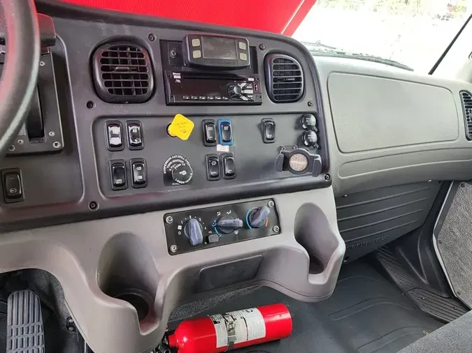 2018 FREIGHTLINER M2 106c032036e29b62d9d6500b205c70d126c