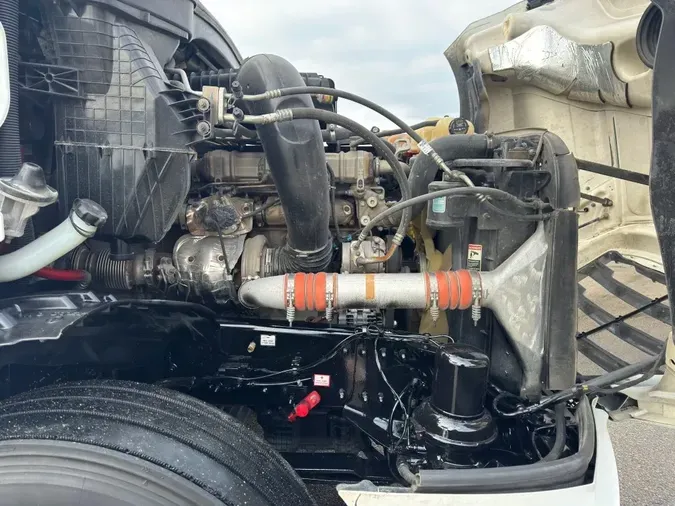 2023 FREIGHTLINER Cascadia 126