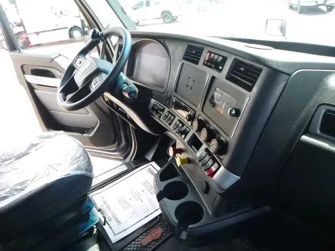 2023 Kenworth T680c0352c36481625791b7bee7c219e4d2f
