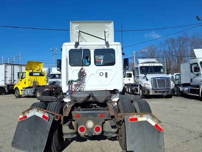 2019 FREIGHTLINER/MERCEDES CASCADIA 125