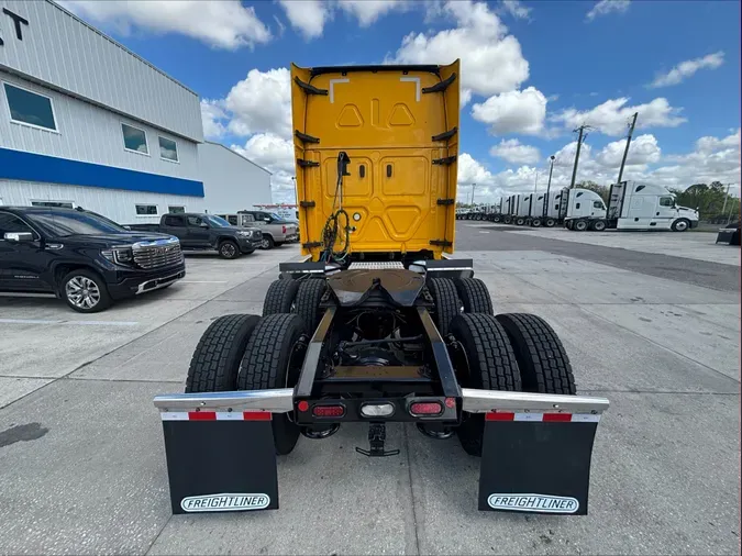 2022 Freightliner Cascadia 126c037381f0398691d4f5ac28aa800ca5e