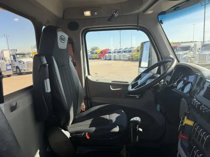 2020 Peterbilt 567