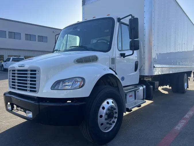 2021 Freightliner Business Class M2 106